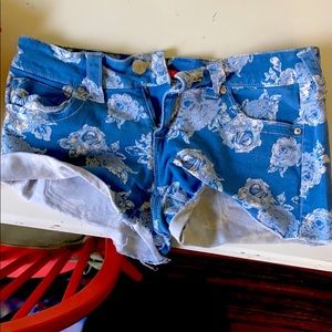 Rose blue shorts